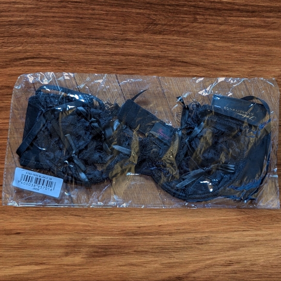 Frederick’s of Hollywood Jade Lace Open Cup Underwire Bra Black NWT - Picture 7 of 7